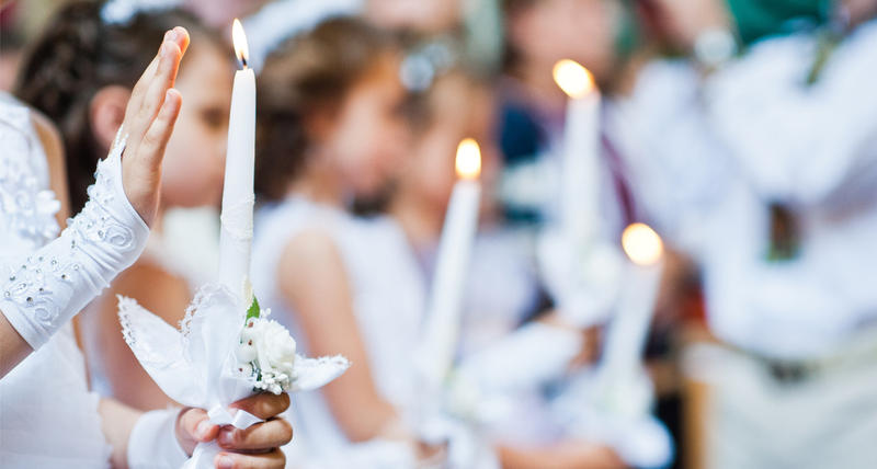 ENFANTS EN BLANC