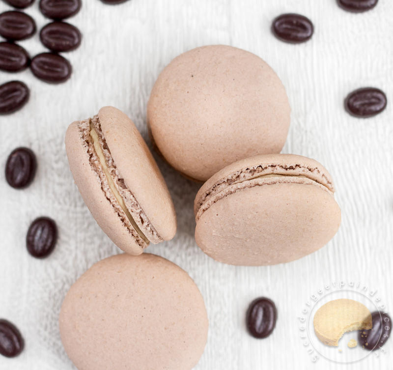 MACARON AU CAFE