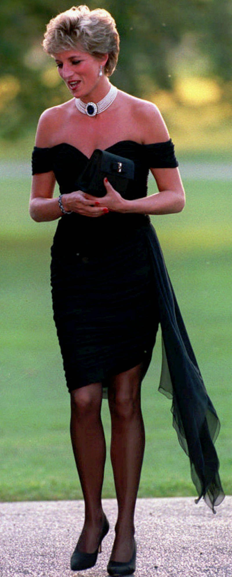 PRINCESS DIANA BLACK DRESS