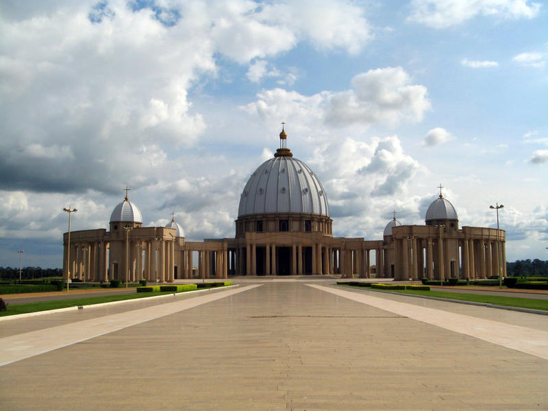 YAMOUSSOUKRO BASILICA