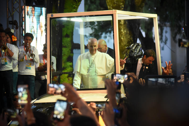 Pope Francis Arrives at the Nunciature in Bogota - Aleteia.org - Italiano POPE FRANCIS,COLOMBIA