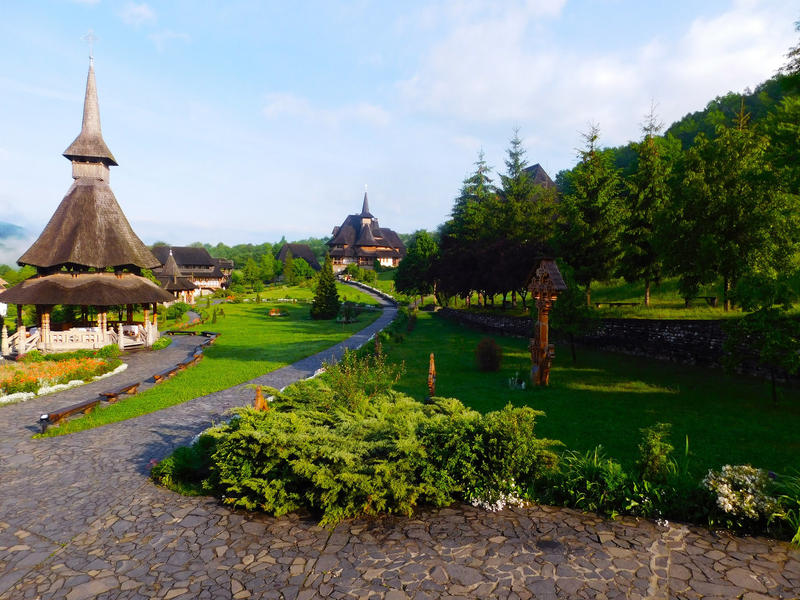 web-barsana-monastery-romania-architecture-religion-cc0