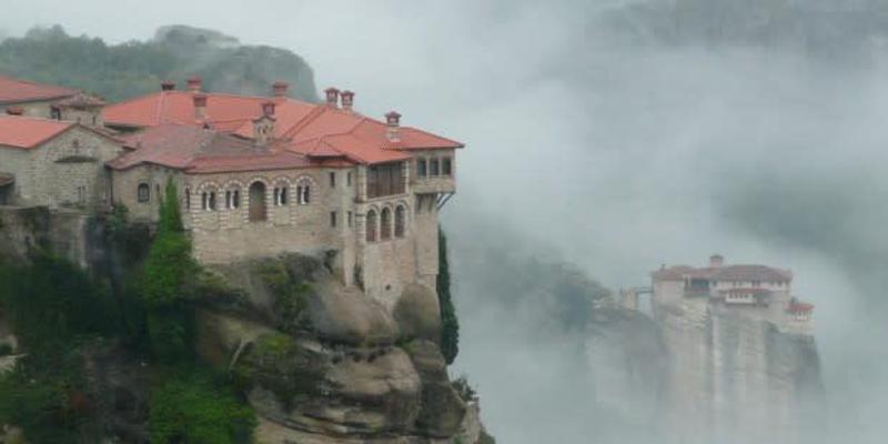 web-varlaam-and-rousanou-monasteries-monastery-meteora-greece-paul-stephenson-cc