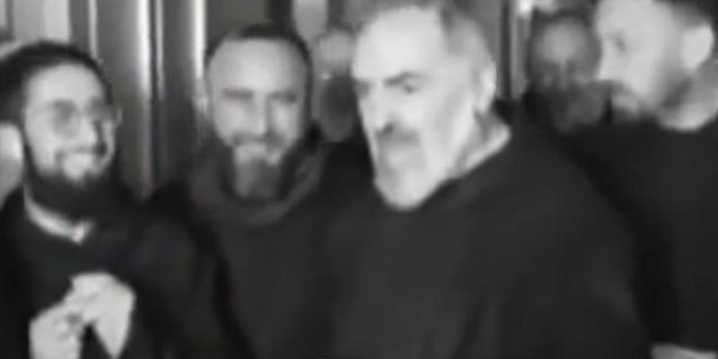 ŚWIĘTY OJCIEC PIO