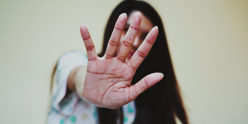 WOMAN,SEXUAL HARASSMENT