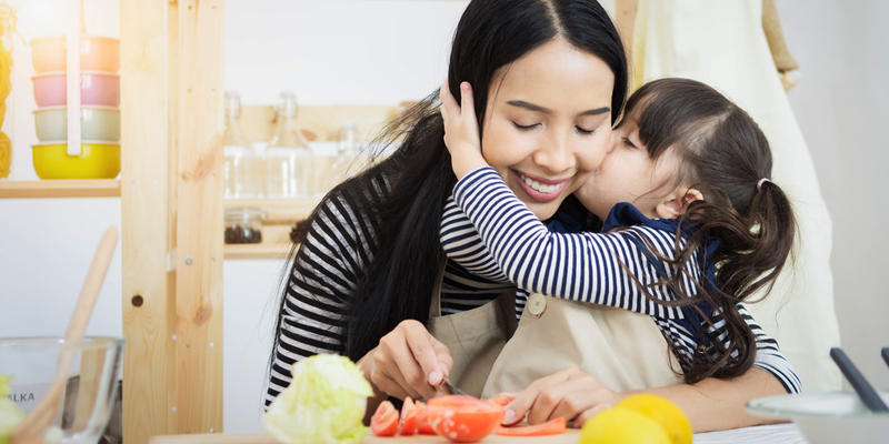 MOTHER,DAUGHTER,KITCHEN