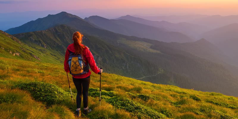 MOUNTAIN,HIKING