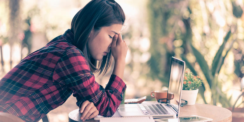 WOMAN,STRESSED