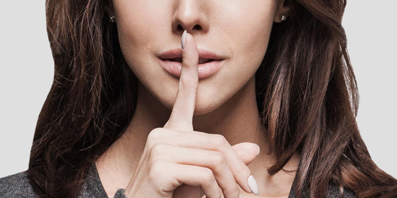 web3-woman-silent-gesture-respect-truth-secret-shutterstock_530606551-kite_rin-ai