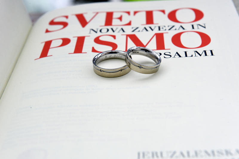 RINGS BIBBLE