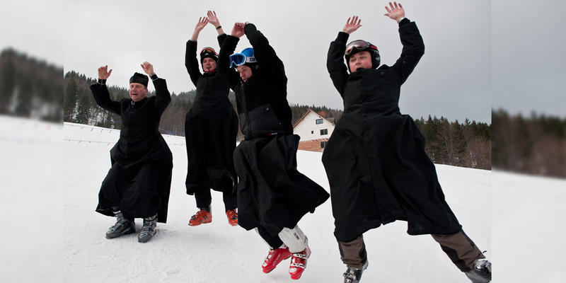 SKI,PRIESTS