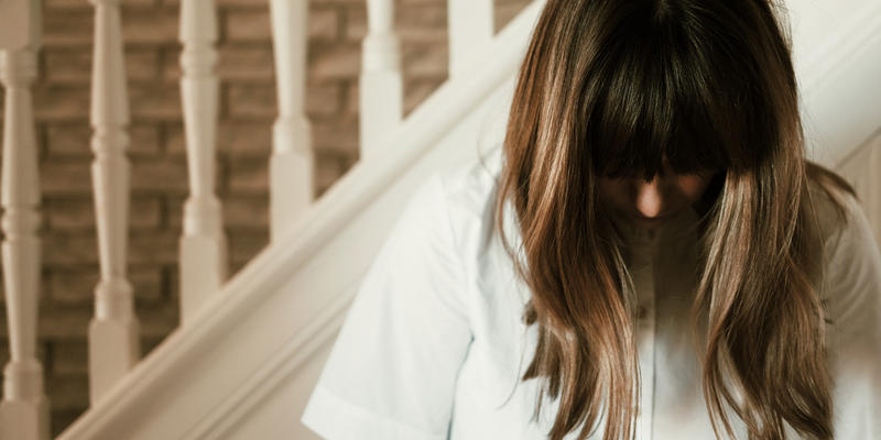 WOMAN,SAD