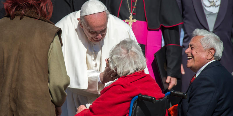 POPE GENERAL AUDIENCE ELDERLY