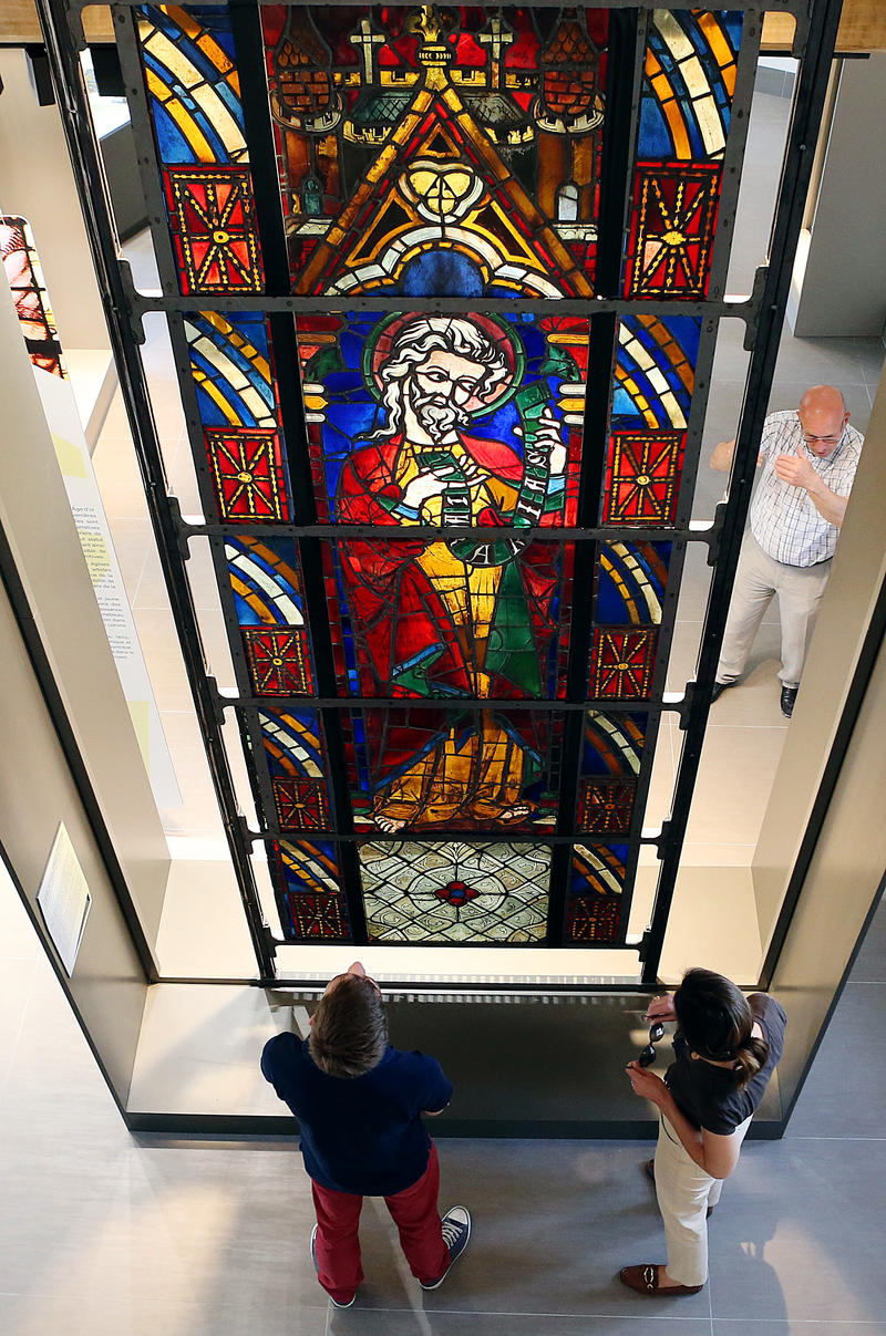 STAINED GLASS