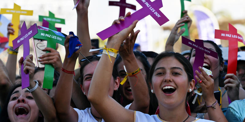 YOUNG PEOPLE SANTIAGO