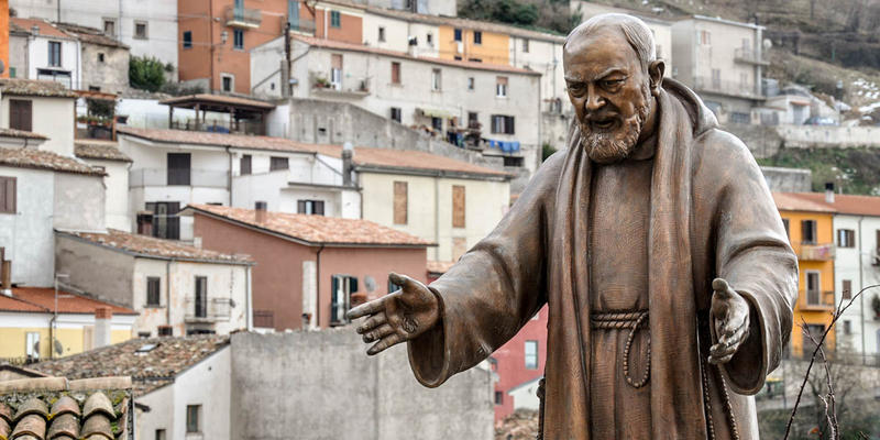 PADRE PIO STATUE