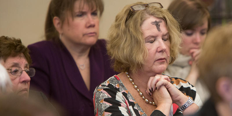 ASH WEDNESDAY,WOMAN,ASHES