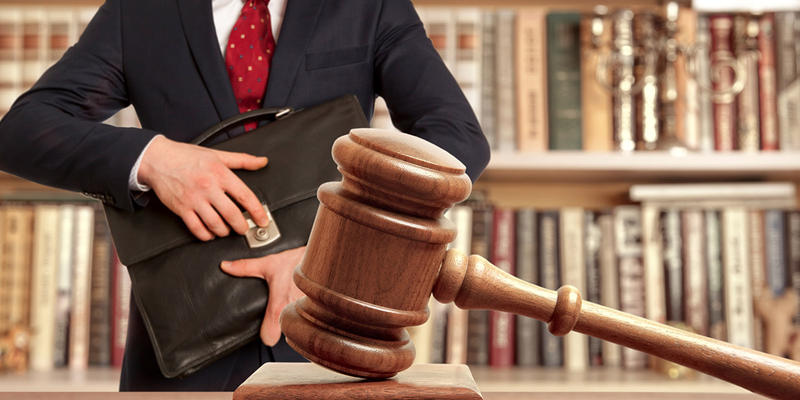LAWYER