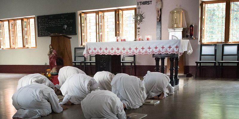 MISSIONARIES OF CHARITY,ADORATION