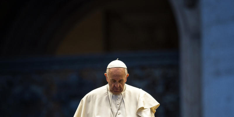 POPE PRAY