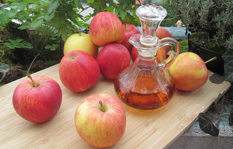 APPLE CIDER VINEGAR