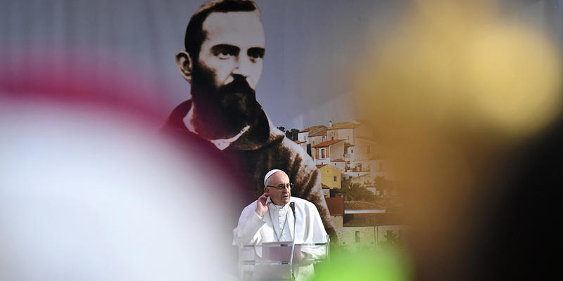 POPE FRANCIS PIETRELCINA