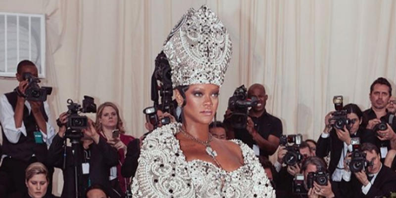 RIHANNA MET