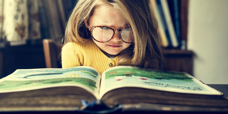 BBAMBINA, OCCHIALI, LIBRO