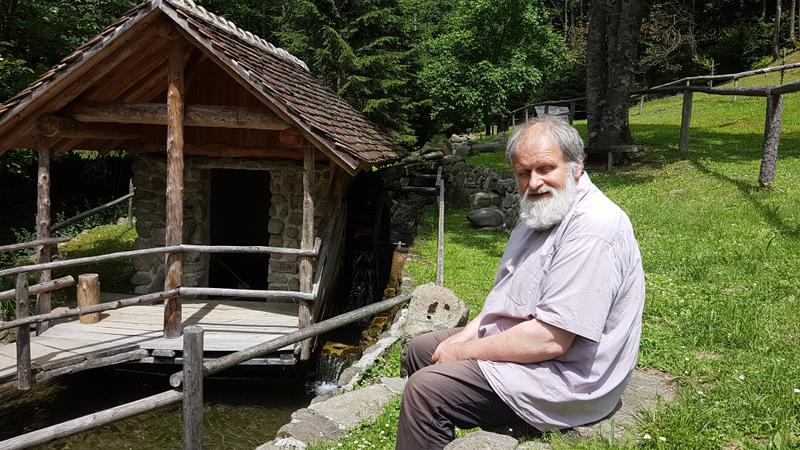 KAREL GRZAN