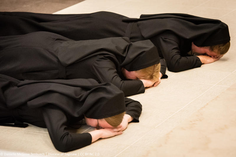 NUNS,VOWS