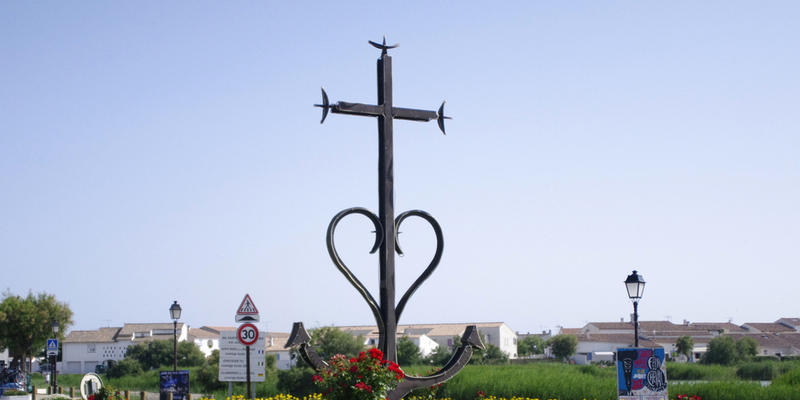 CAMARGUE CROSS