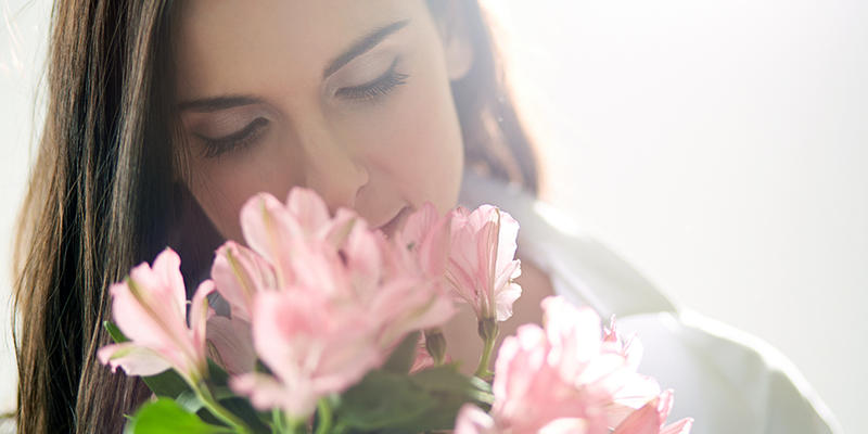WOMAN WITH FLOWERS
