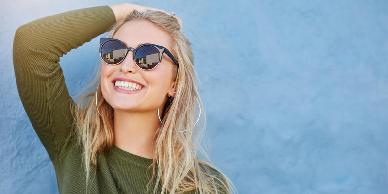 HAPPY,JOYFUL,WOMAN