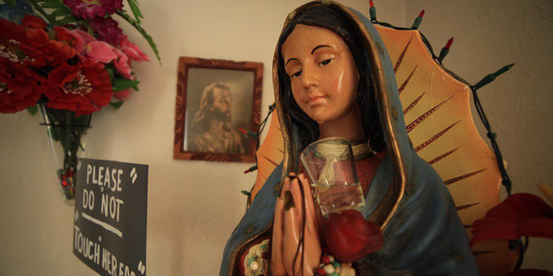 WEEPING,STATUE,MARY