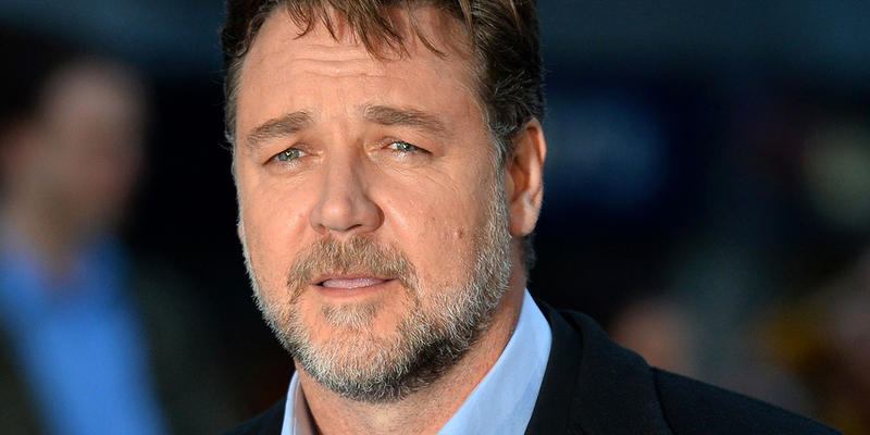 RUSSEL CROWE