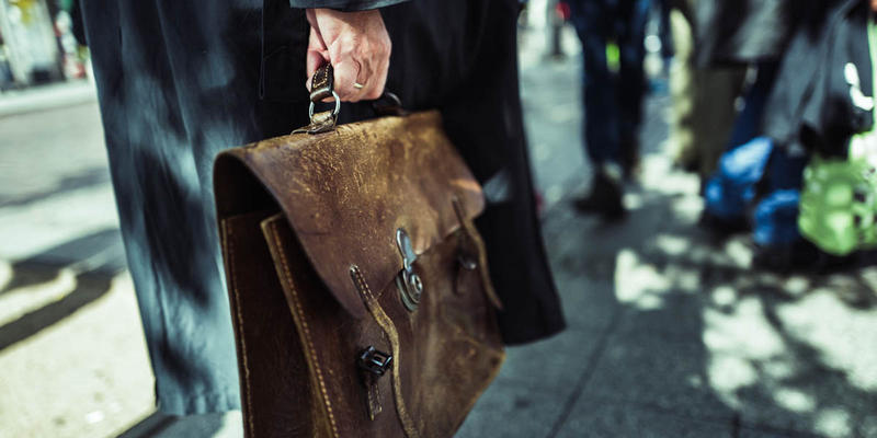 BRIEFCASE