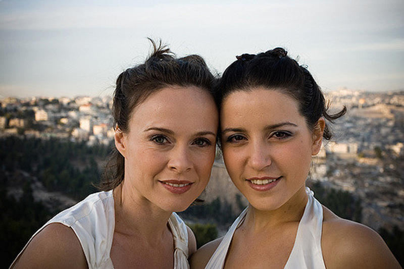 DONNE, TERRA SANTA