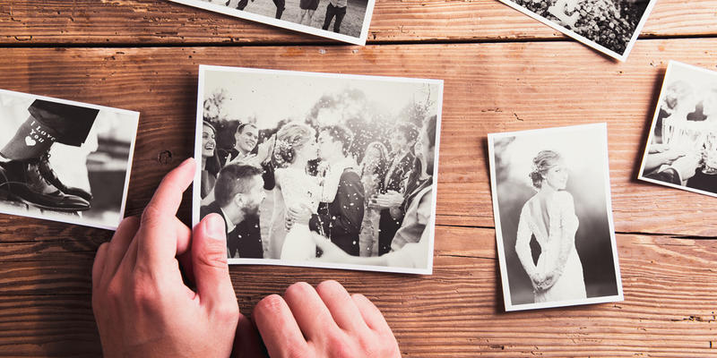 HAND,TABLE,PICTURES
