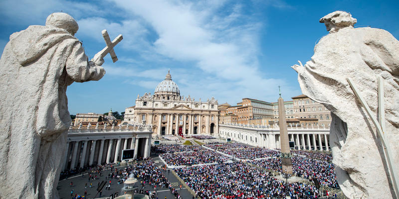 SAINT PETER'S SQUARE