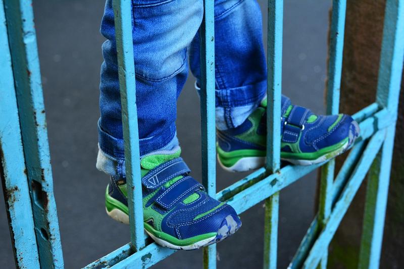 BAMBINO, SBARRE