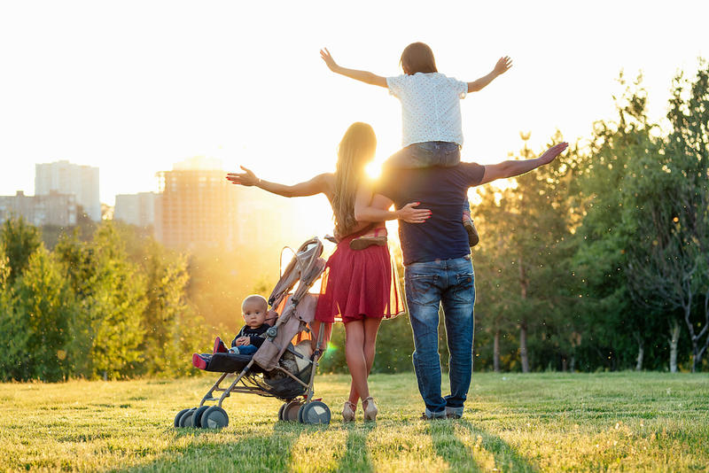 FAMIGLIA, SOLE, BRACCIA
