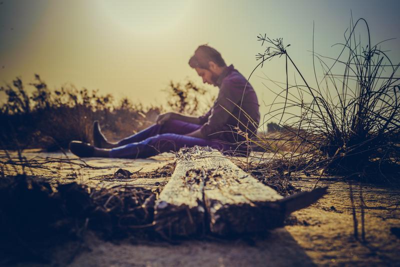 alone-dawn-depth-of-field-734479