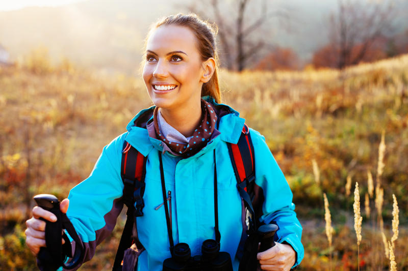 NORDIC WALKING WOMAN