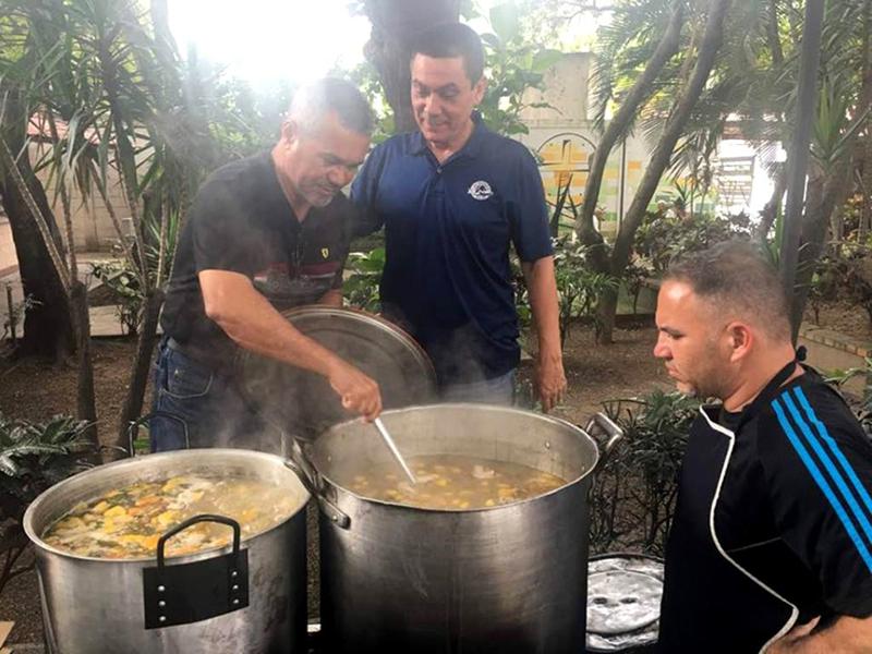 web3-children-hunger-venezuela-crisis-help-food-parroquia-universitaria-ucv-facebook
