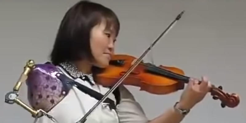 MANAMI ITO