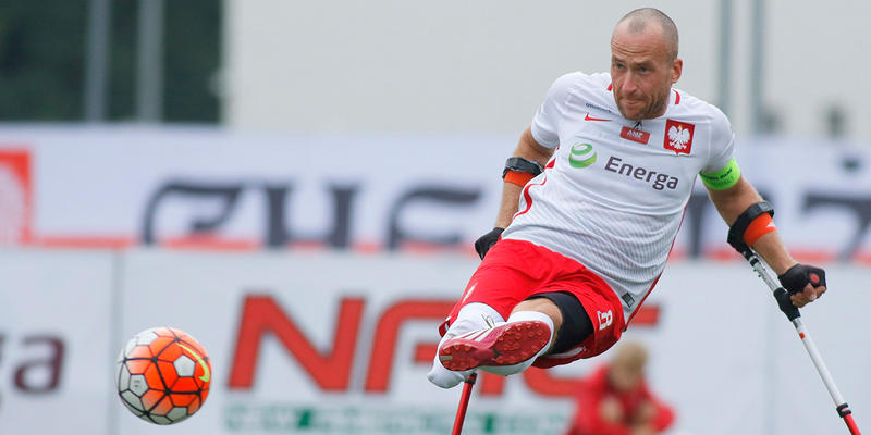 PRZEMYSŁAW ŚWIERCZ, AMP FUTBOL