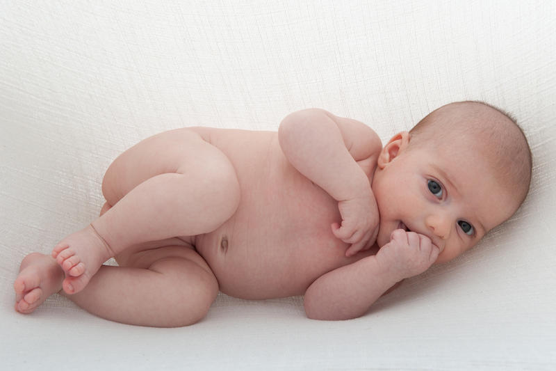NEONATO, NUDO, NASCITA