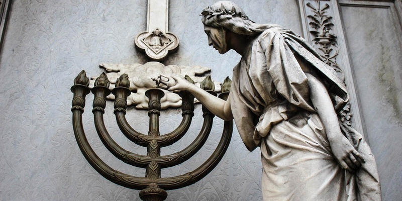 STATUE,MENORAH,HANUKKAH