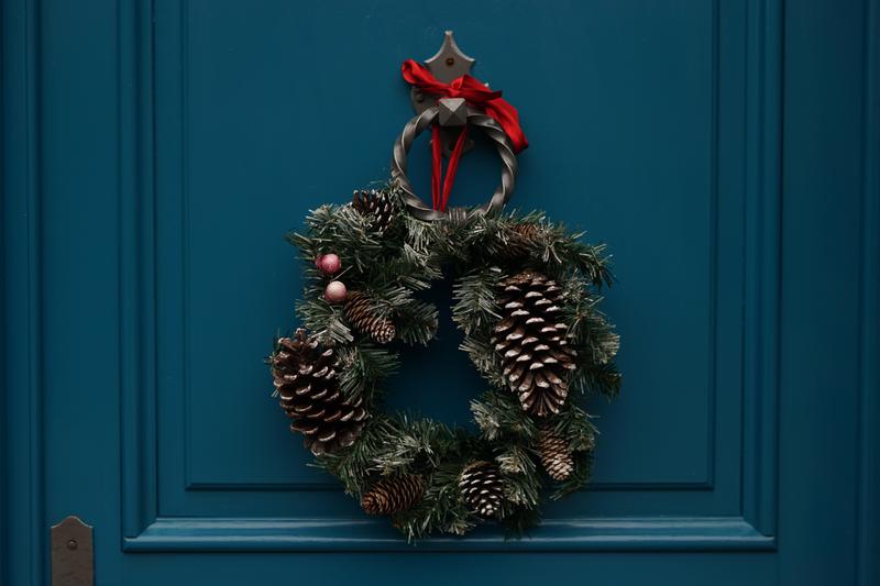 CHRISTMAS CROWN