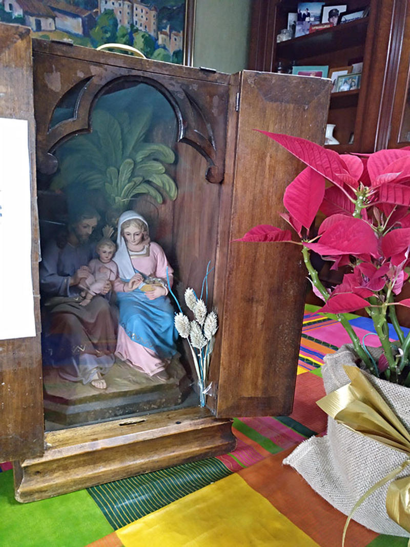 HOLY FAMILY